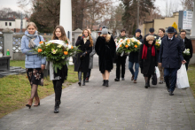 Złożenie kwiatów na grobie prof. Zdzisława Askanasa i jego uczniów